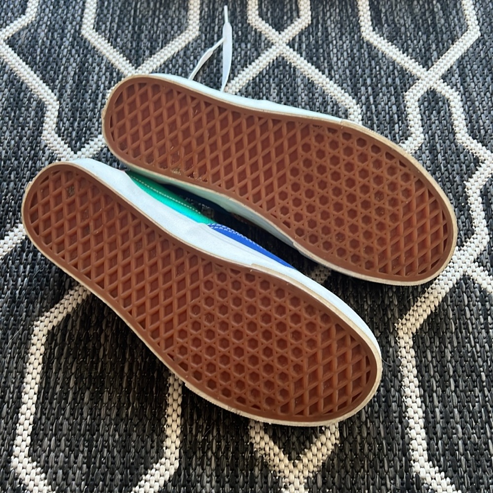 Vans Pride Collection - Picture 4 of 5
